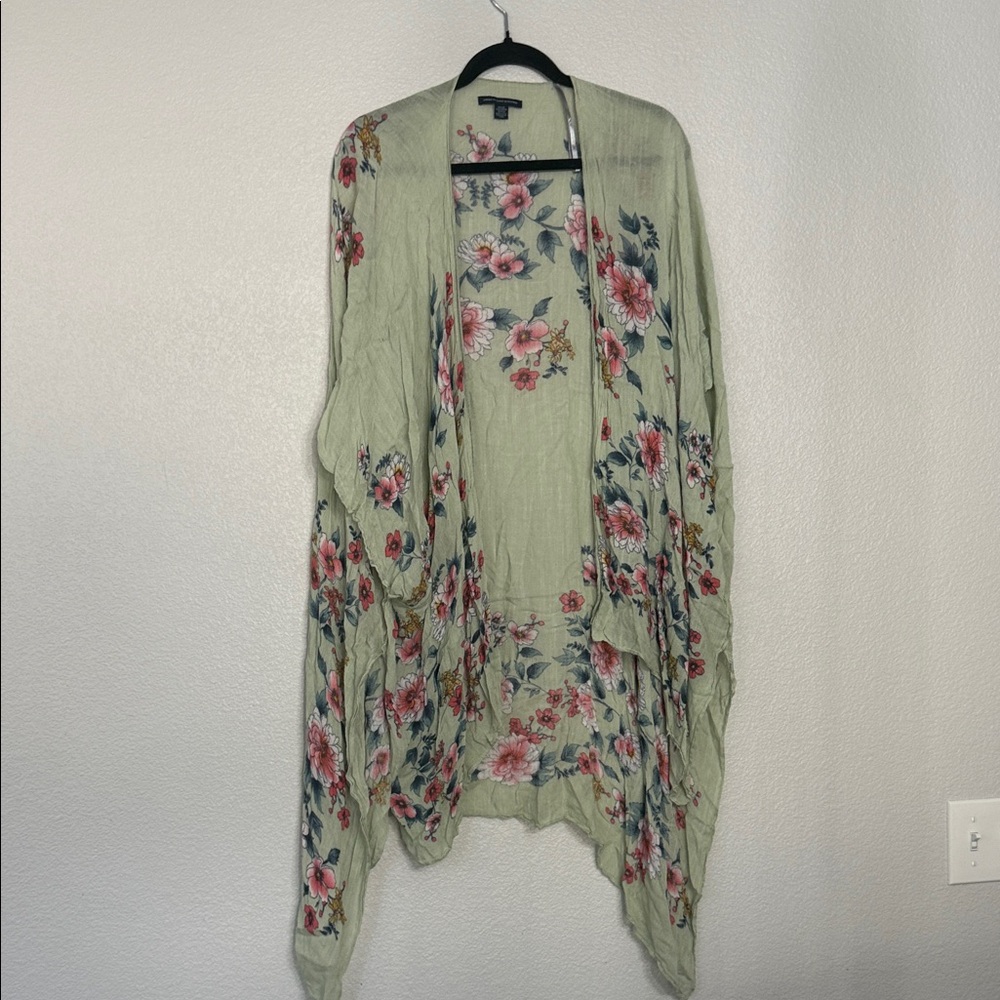 American Eagle Outfitters Green Floral Wrap